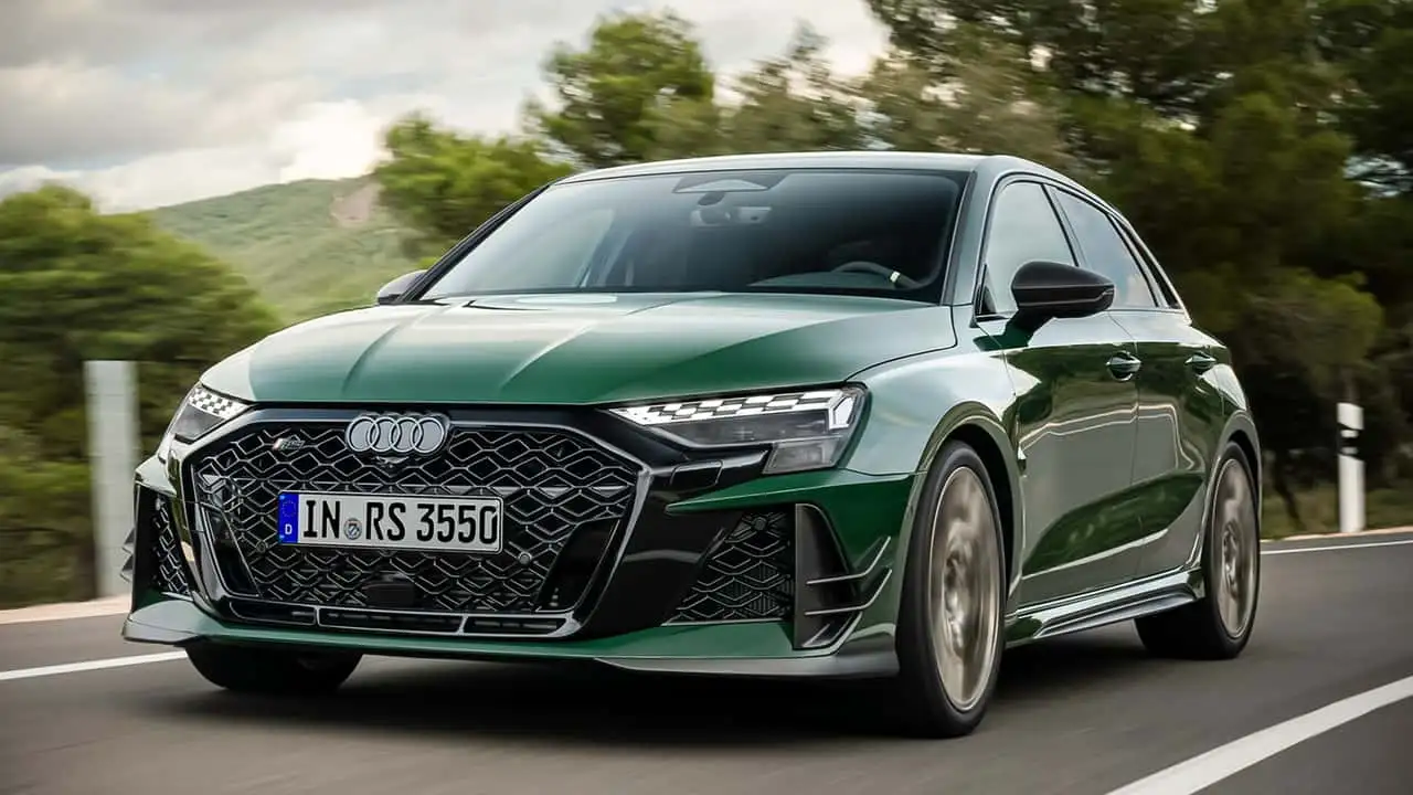 Audi lança o RS3 Competition Limited com 5-cilindros e 400 cv