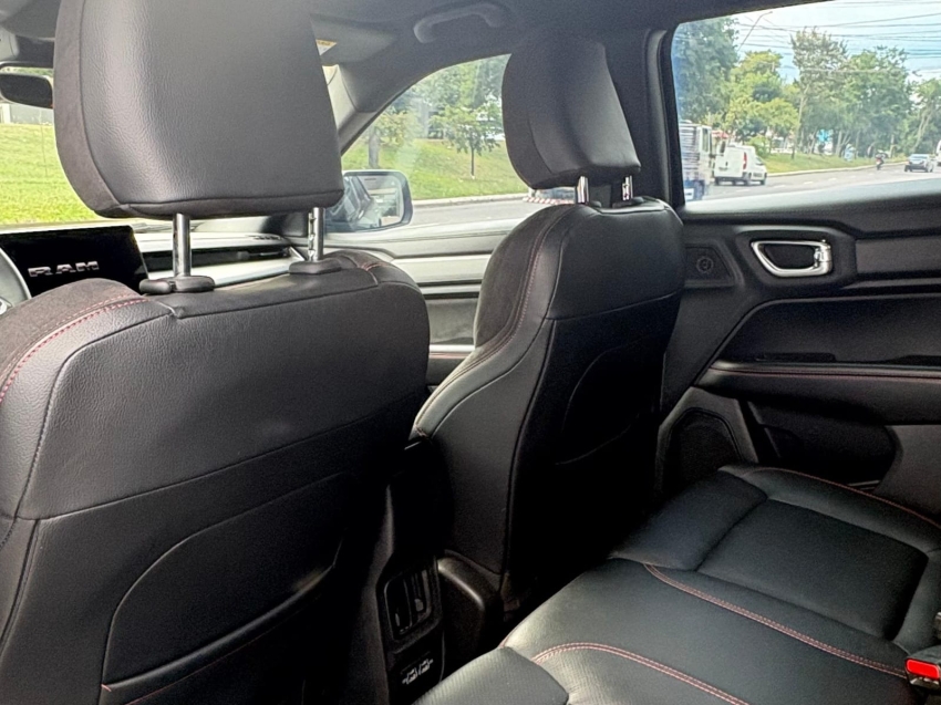 RAM-RAMPAGE-2.0 HURRICANE 4 TURBO GASOLINA R/T 4X4 AUTOMÁTICO