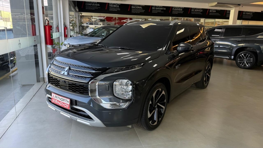 Mitsubishi-OUTLANDER-2.4 PHEV SIGNATURE S-AWC DHT