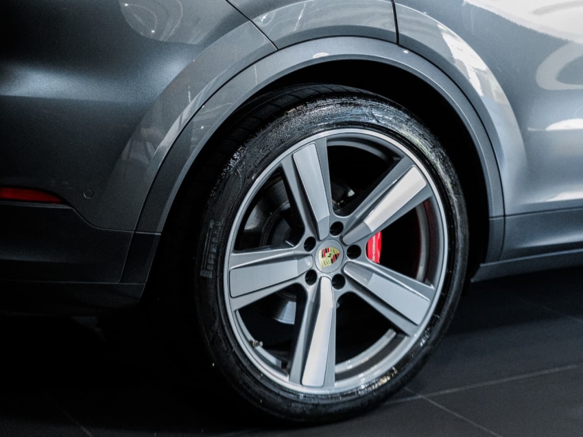 Porsche-CAYENNE-4.0 V8 GASOLINA S COUPÉ AWD TIPTRONIC S