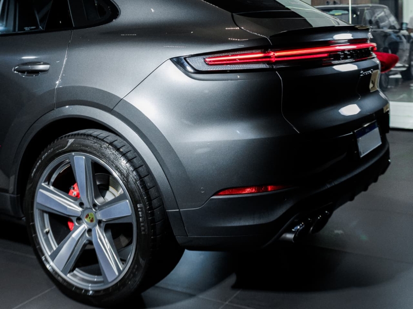 Porsche-CAYENNE-4.0 V8 GASOLINA S COUPÉ AWD TIPTRONIC S