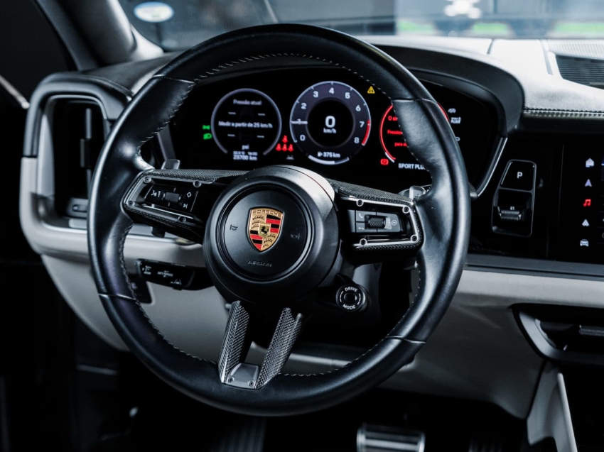 Porsche-CAYENNE-4.0 V8 GASOLINA S COUPÉ AWD TIPTRONIC S