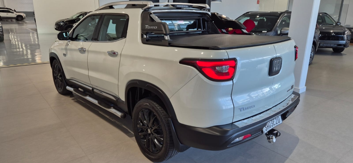 Fiat-TORO-2.0 16V TURBO DIESEL RANCH 4WD AT9