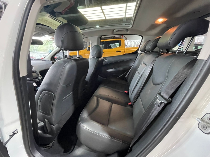 Peugeot-308-1.6 GRIFFE THP 16V FLEX 4P AUTOMÁTICO