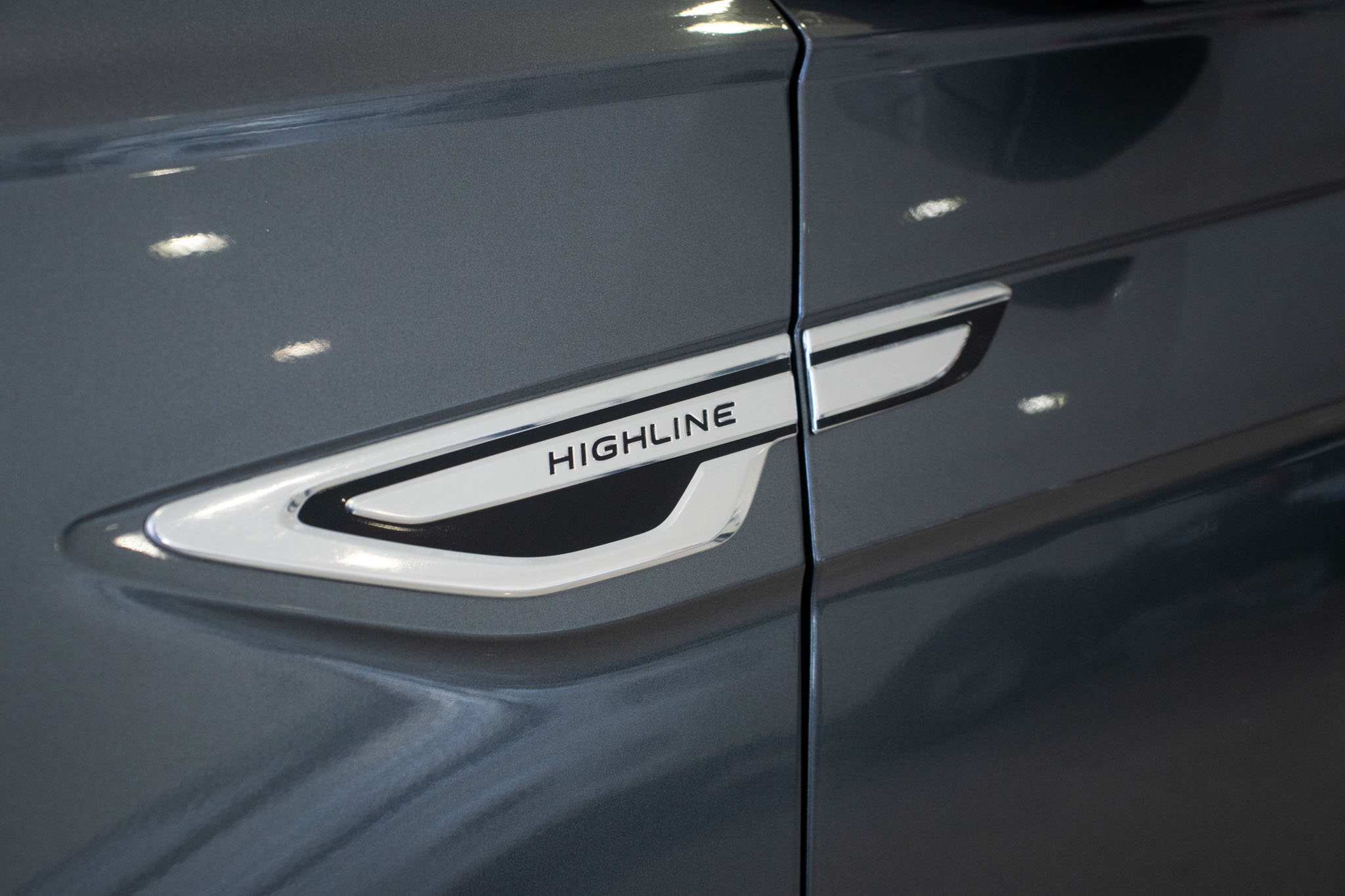 VW - Volkswagen-Nivus-Nivus Highline 1.0 200 TSI Flex Aut.