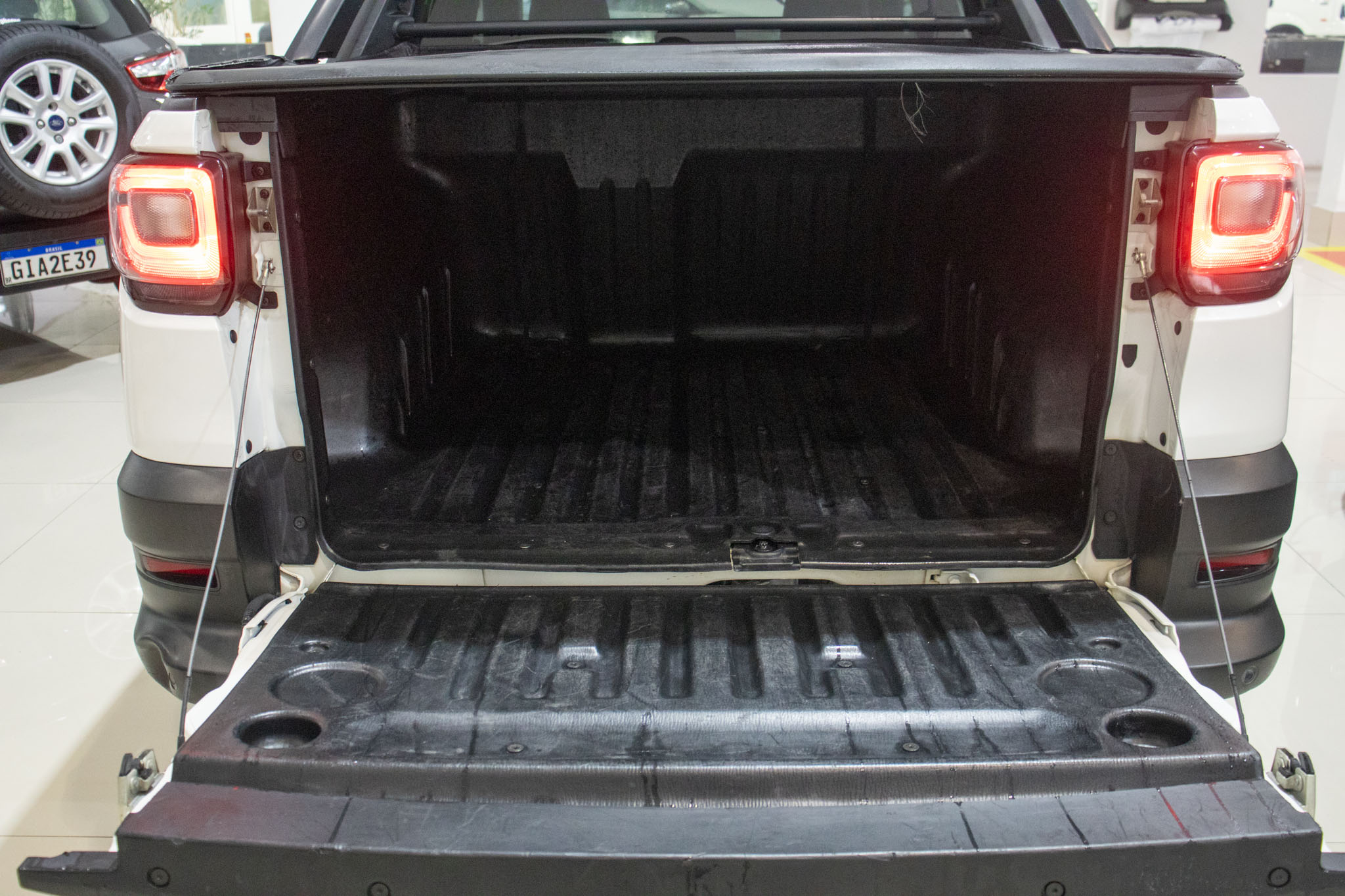 Fiat-STRADA-Strada Volcano 1.3 Flex 8V CD