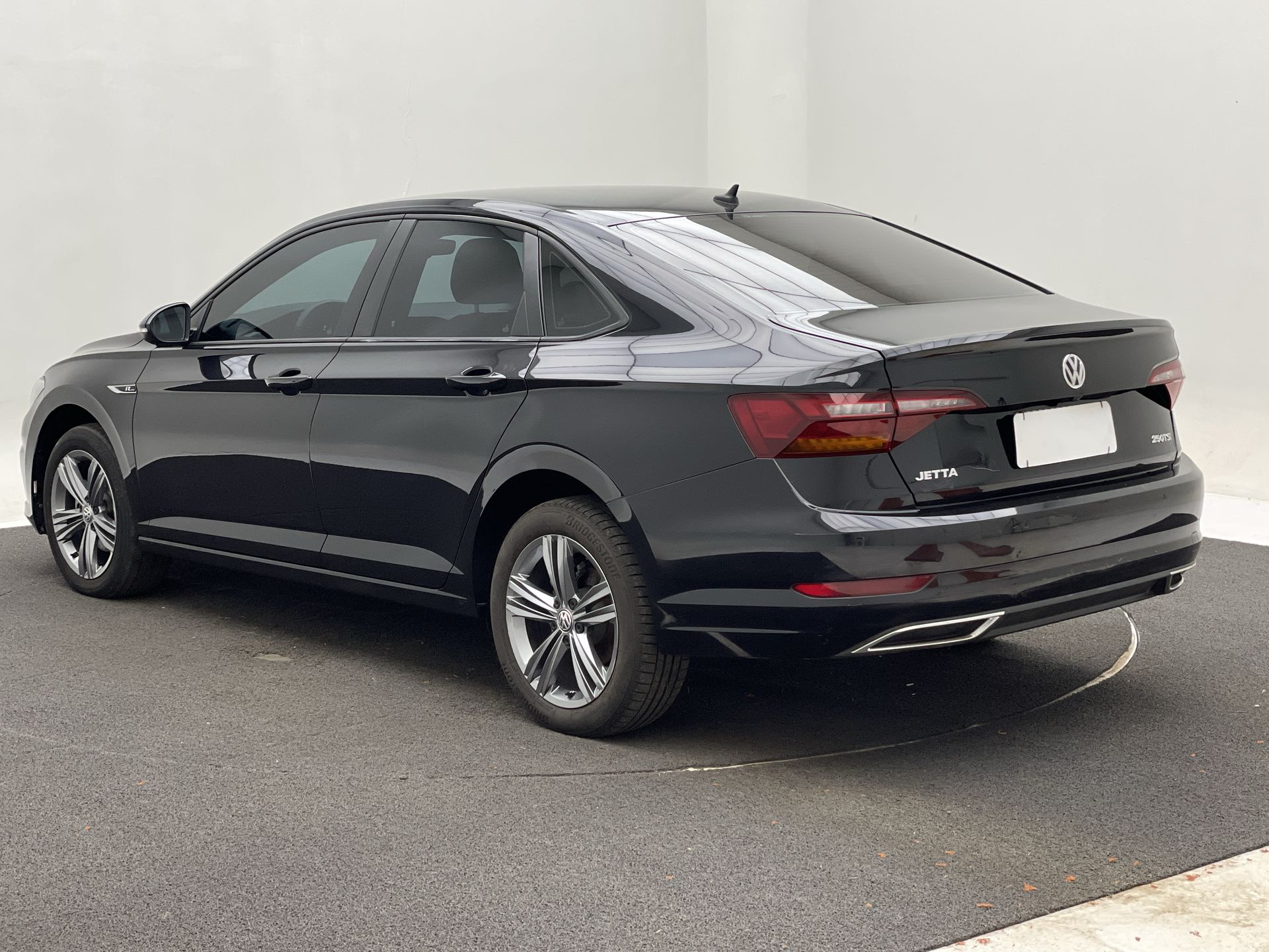 JETTA R-Line 250 TSI 1.4 Flex 16V Aut.