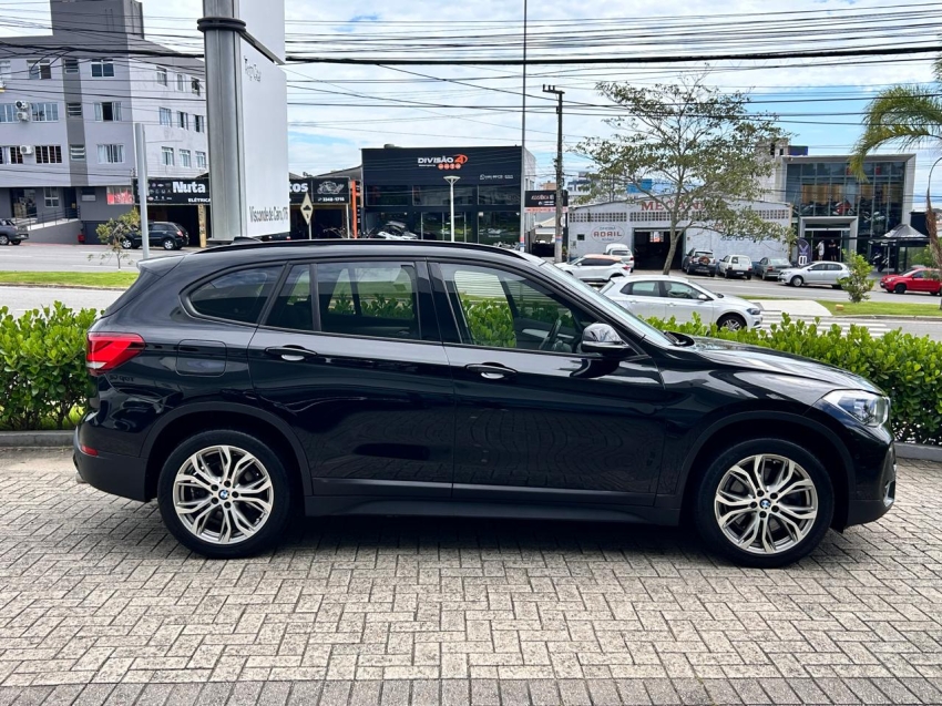BMW-X1-2.0 16V TURBO ACTIVEFLEX SDRIVE20I GP 4P AUTOMÁTICO