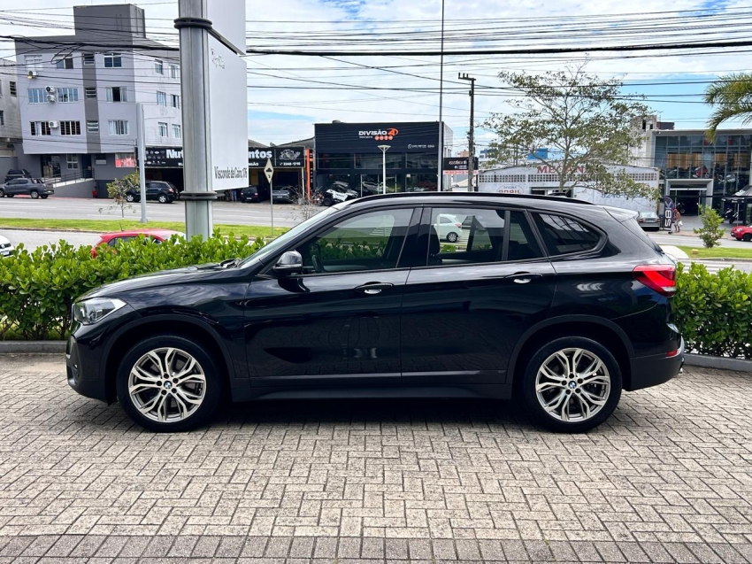 BMW-X1-2.0 16V TURBO ACTIVEFLEX SDRIVE20I GP 4P AUTOMÁTICO