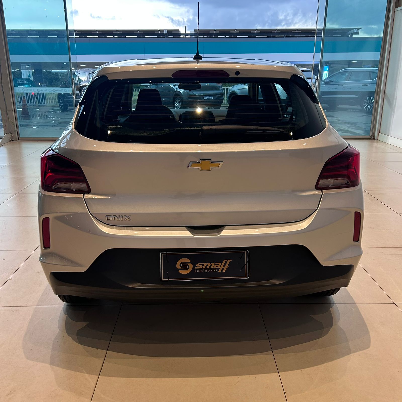 GM - Chevrolet-ONIX-ONIX 1.0 LT FLEX MANUAL