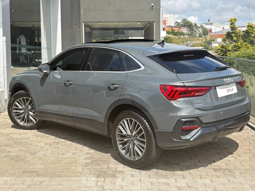 Audi-Q3-2.0 40 TFSI GASOLINA PERFORMANCE QUATTRO TIPTRONIC