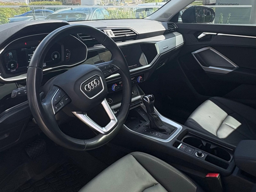 Audi-Q3-2.0 40 TFSI GASOLINA PERFORMANCE QUATTRO TIPTRONIC