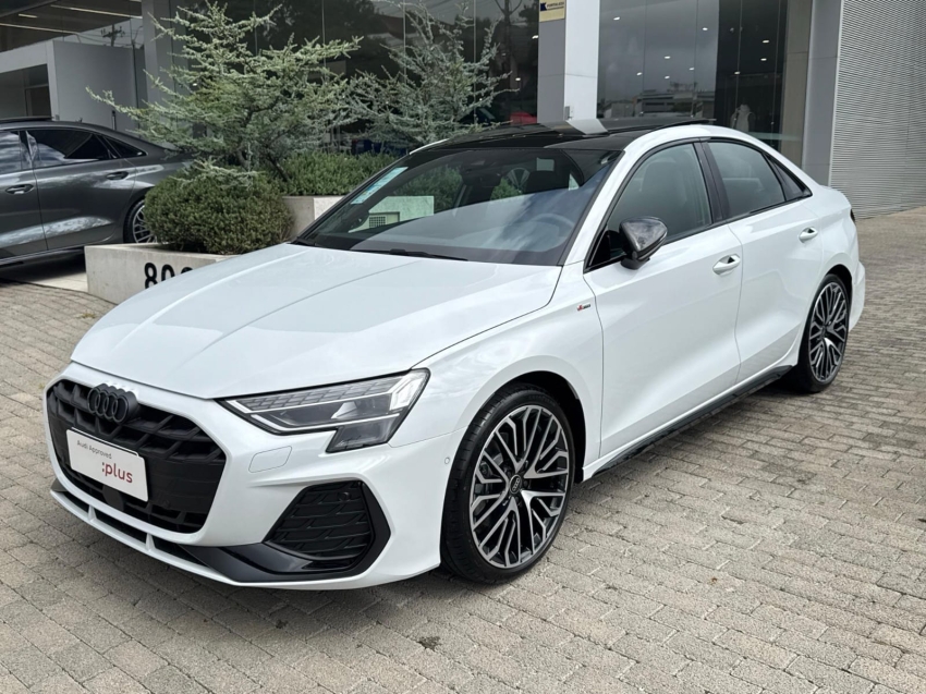 2.0 40 TFSI GASOLINA SEDAN PERFORMANCE BLACK S-TRONIC