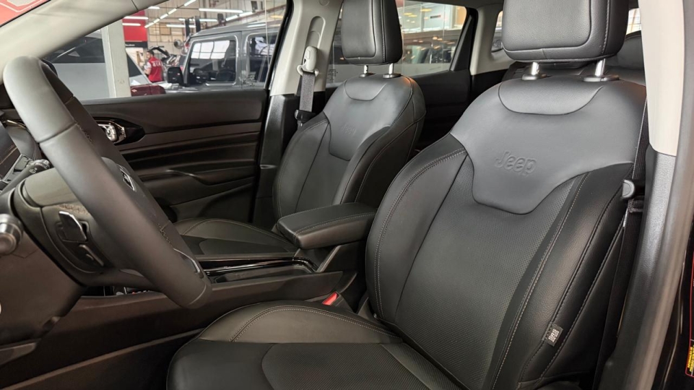 Jeep-COMPASS-1.3 T270 TURBO FLEX LIMITED AT6