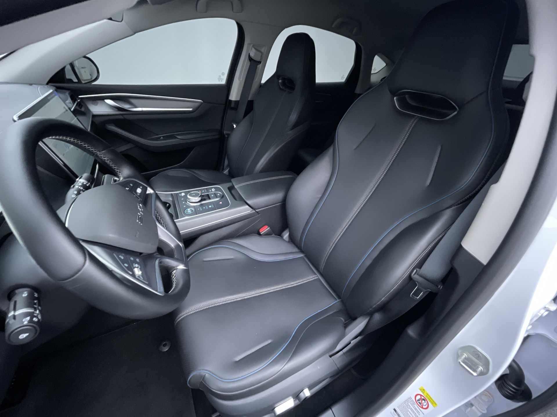 BYD-King-King GS 1.5 16V Aut. (Hibrido)