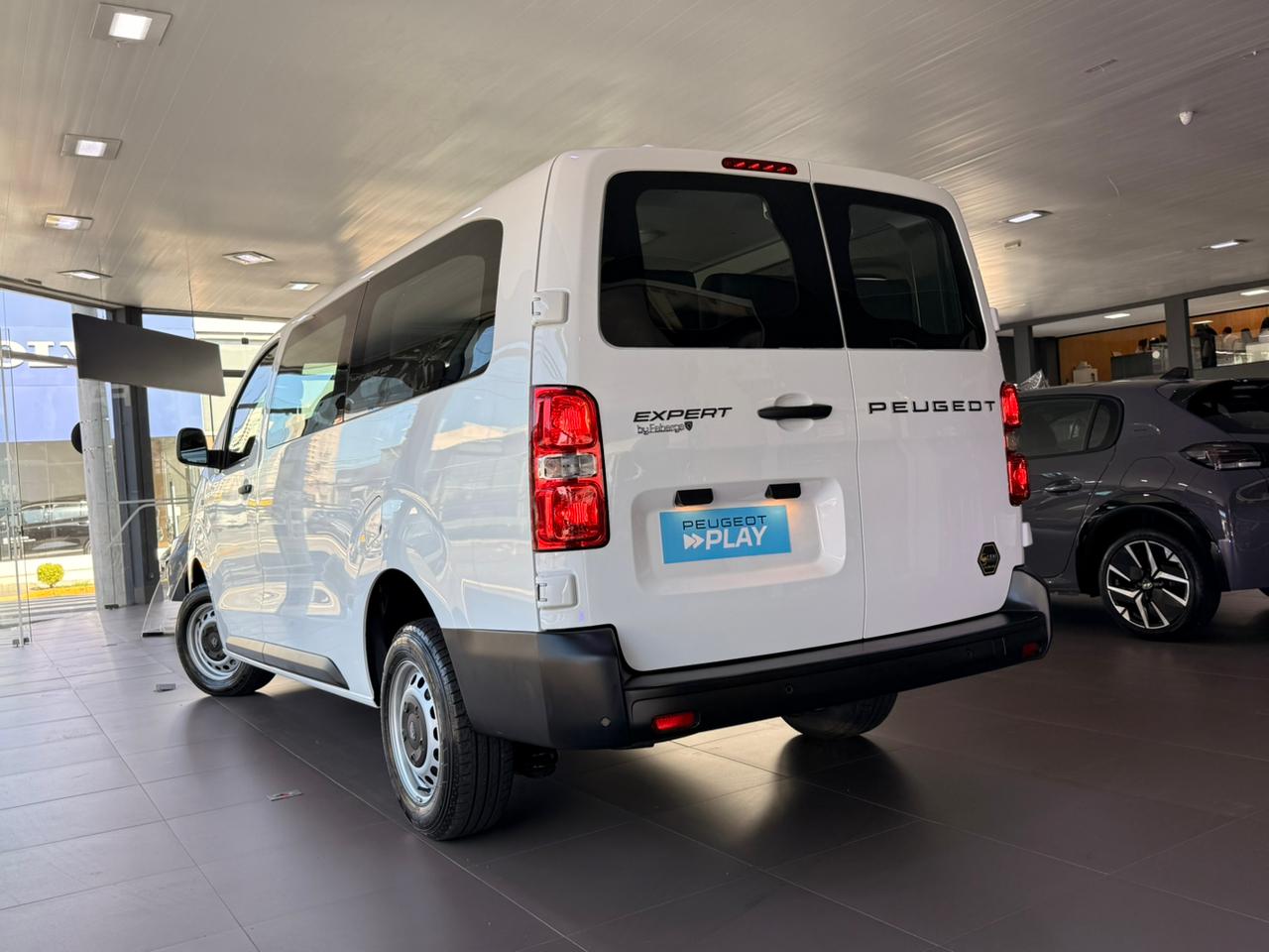 Peugeot-EXPERT-Expert Minibus 1.6 Turbo Diesel