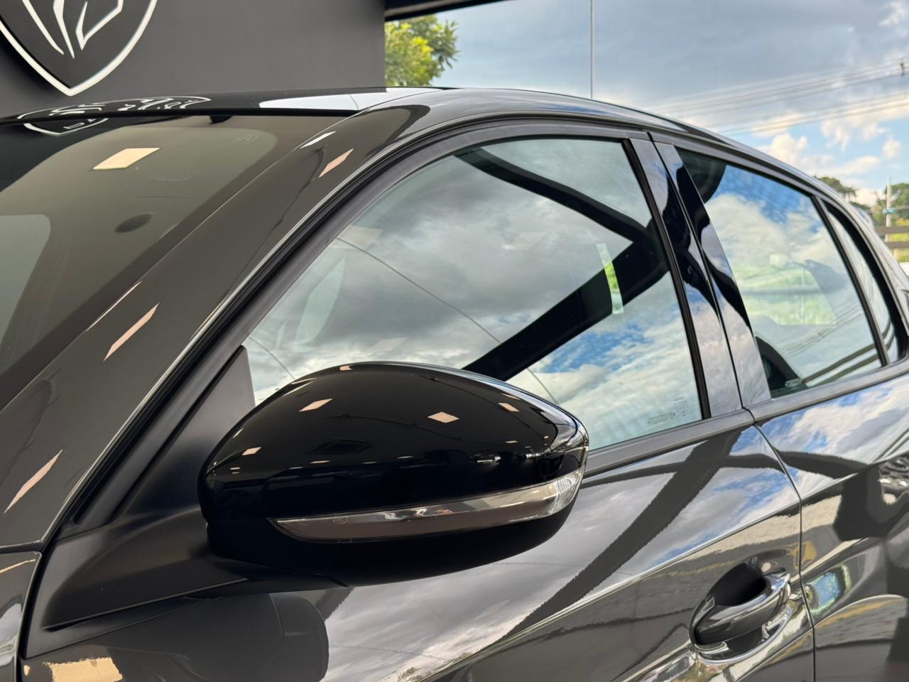 Peugeot-208-208 GT 1.0 Turbo Hibrido Aut.