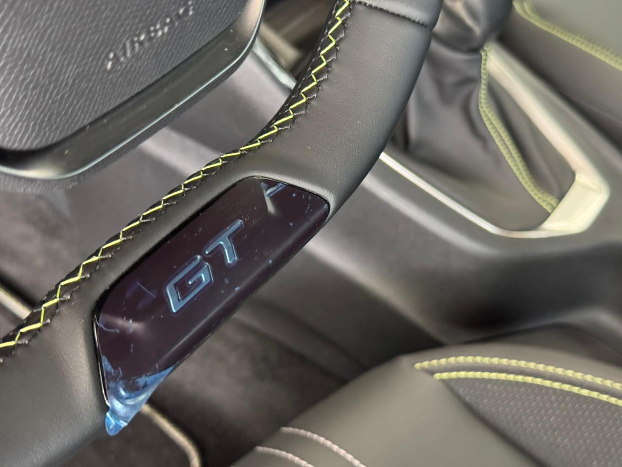 Peugeot-208-208 GT 1.0 Turbo Hibrido Aut.