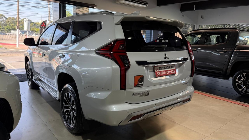 Mitsubishi-PAJERO SPORT-2.4 16V MIVEC TURBO DIESEL HPE-S AWD AUTOMÁTICO