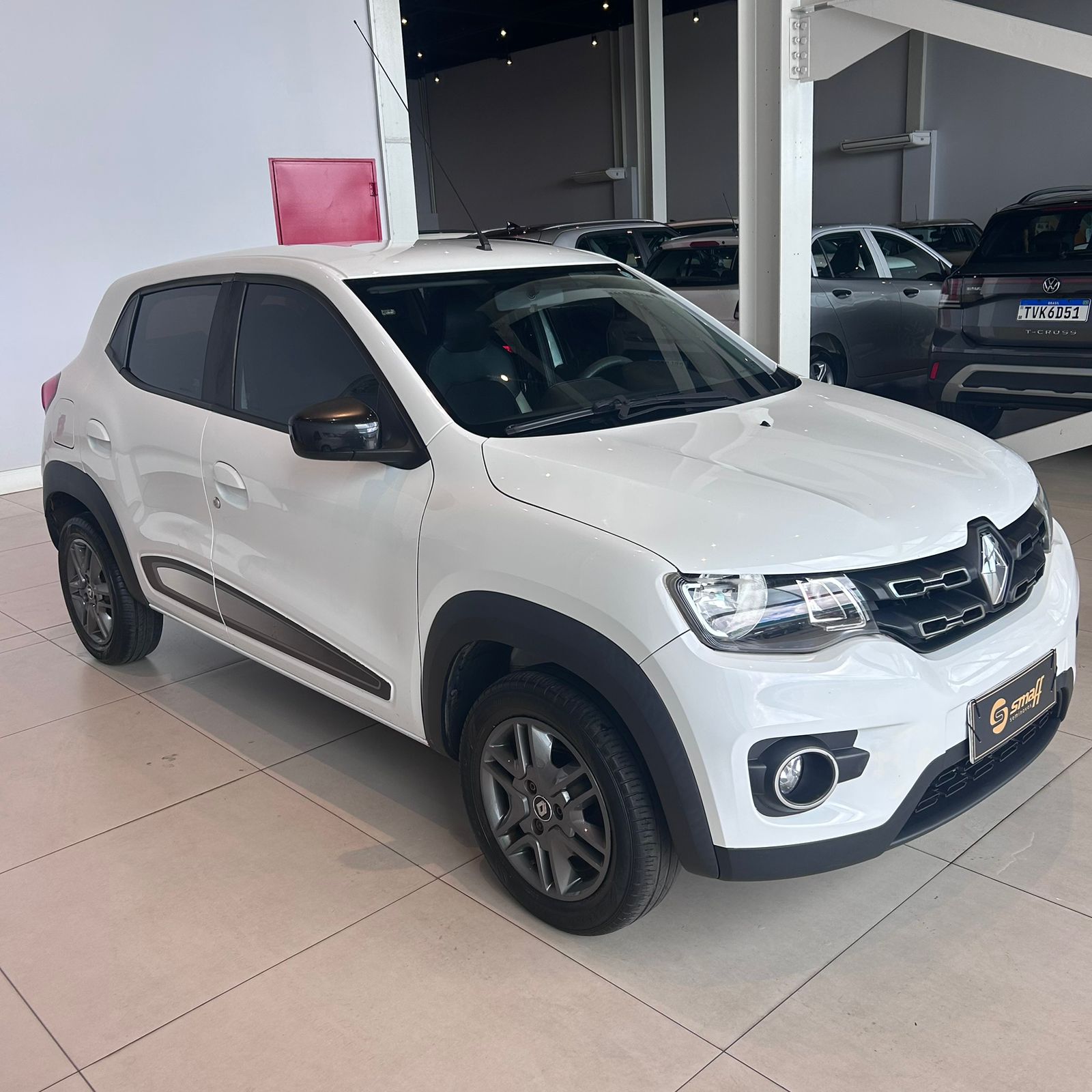 Renault-KWID-KWID Intense 1.0 Flex 12V 5p Mec.
