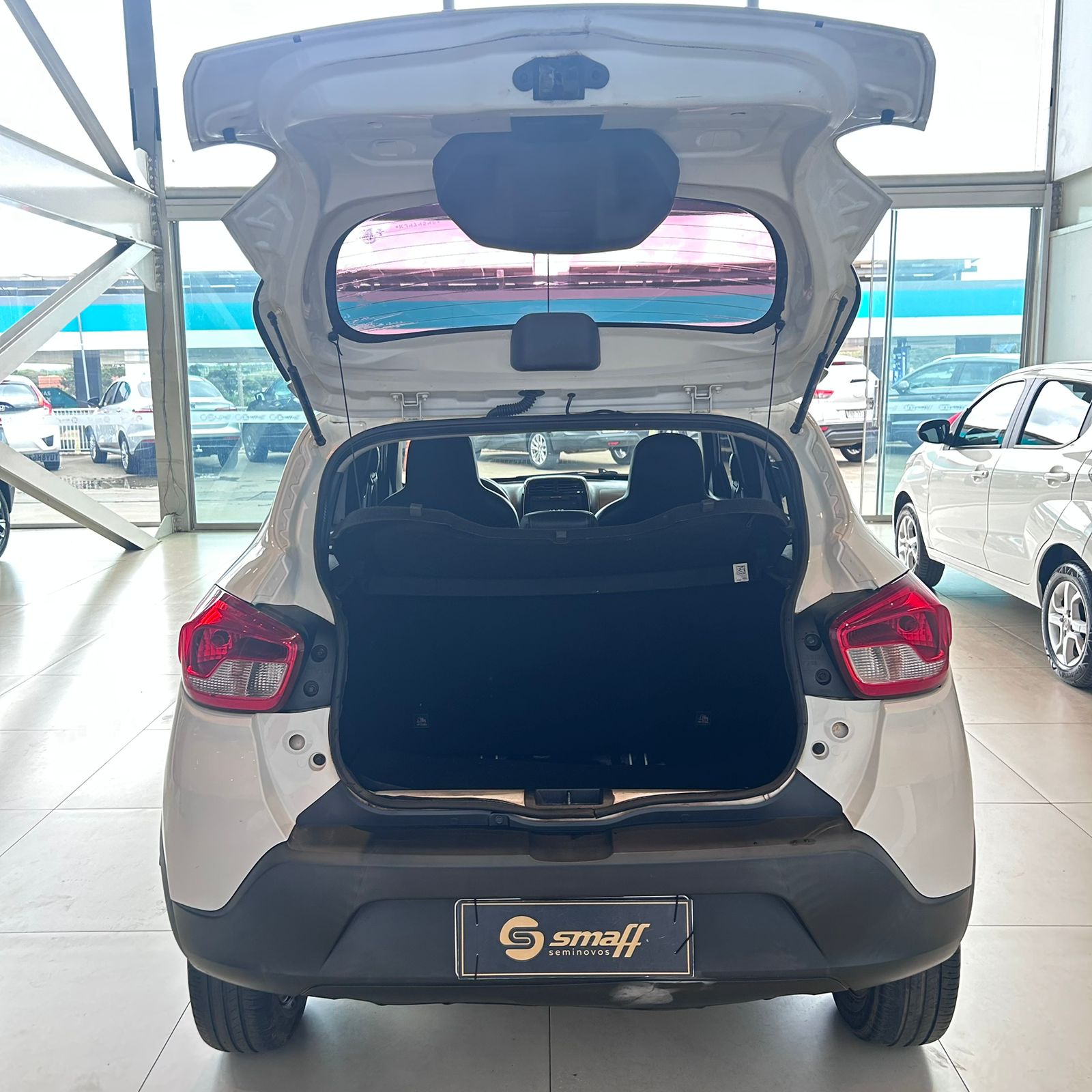 Renault-KWID-KWID Intense 1.0 Flex 12V 5p Mec.