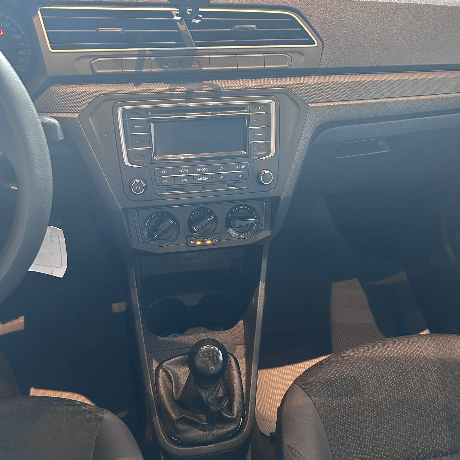 VW - Volkswagen-Gol-GOL 1.0 12V MPI TOTALFLEX 4P MANUAL