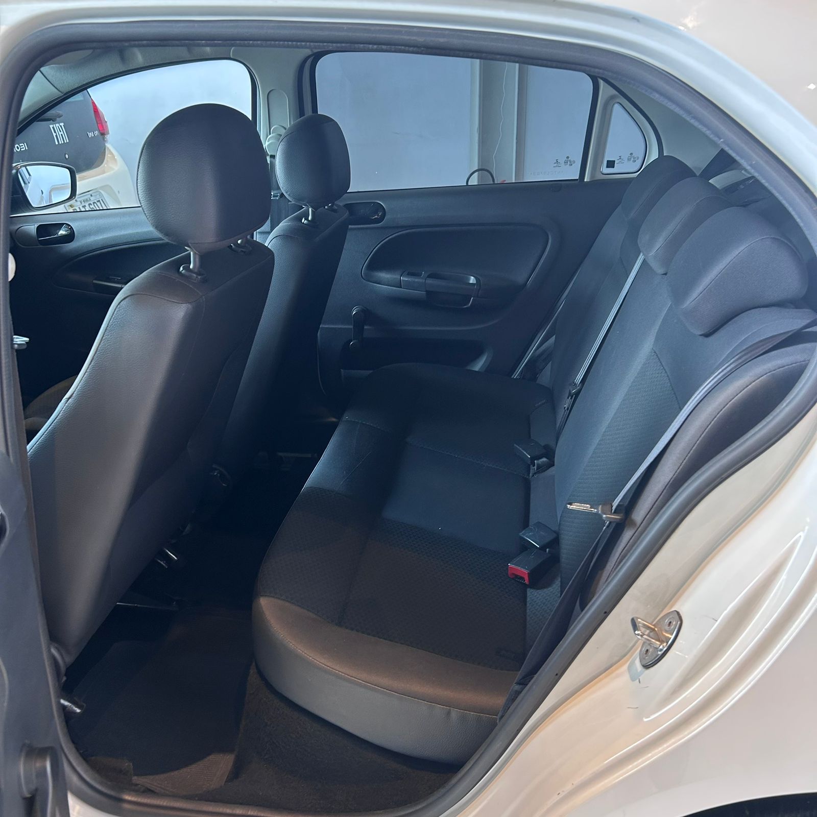 VW - Volkswagen-Gol-GOL 1.0 12V MPI TOTALFLEX 4P MANUAL