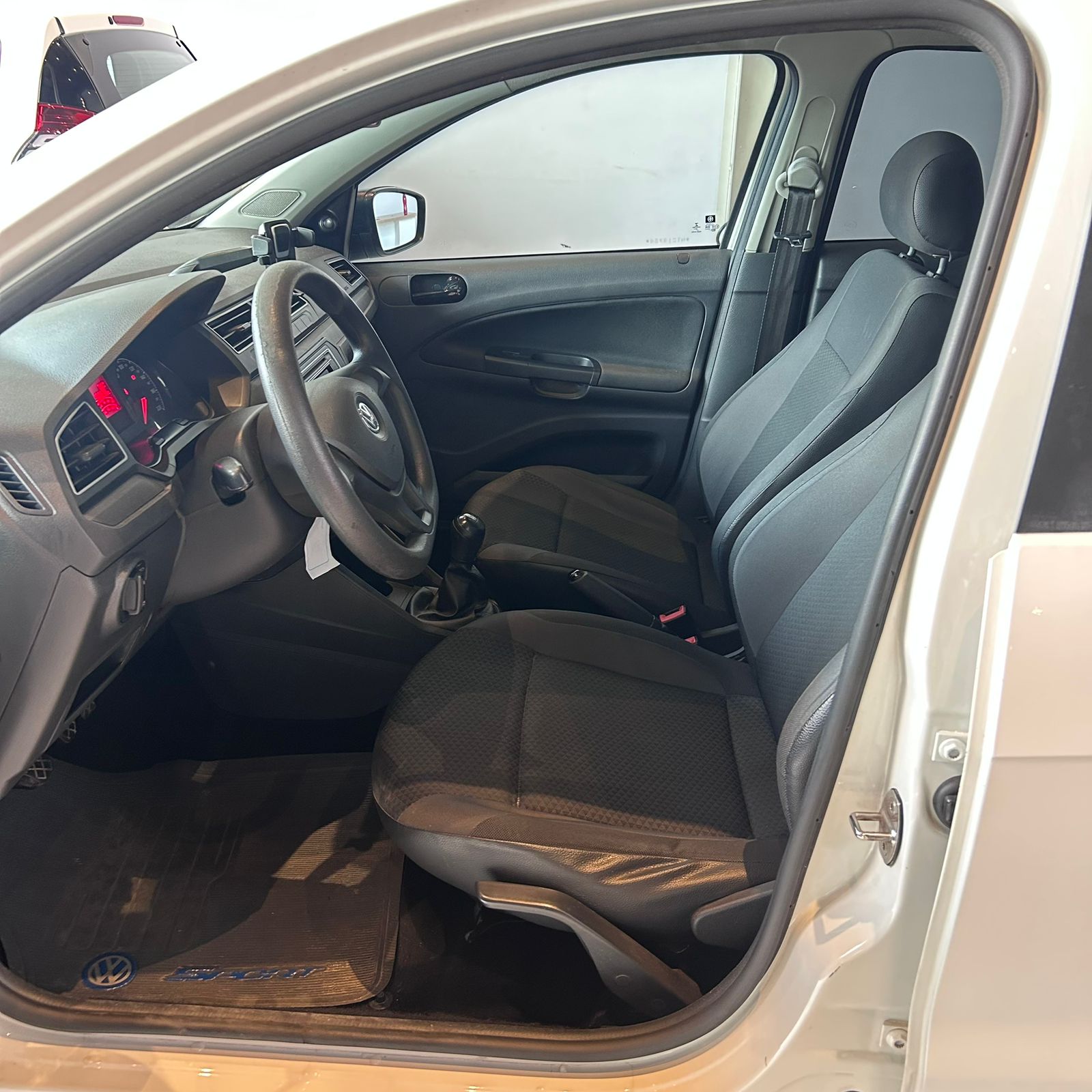 VW - Volkswagen-Gol-GOL 1.0 12V MPI TOTALFLEX 4P MANUAL