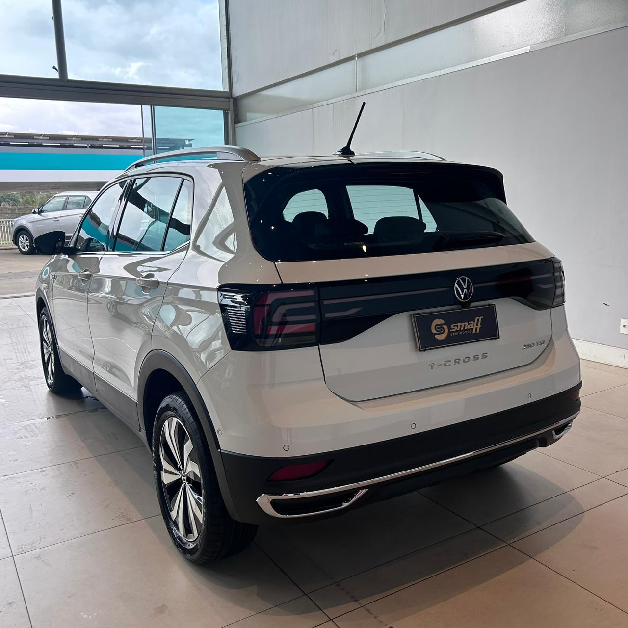 VW - Volkswagen-T-Cross-T-Cross Hig. 250 TSI 1.4 Flex 16V 5p Aut