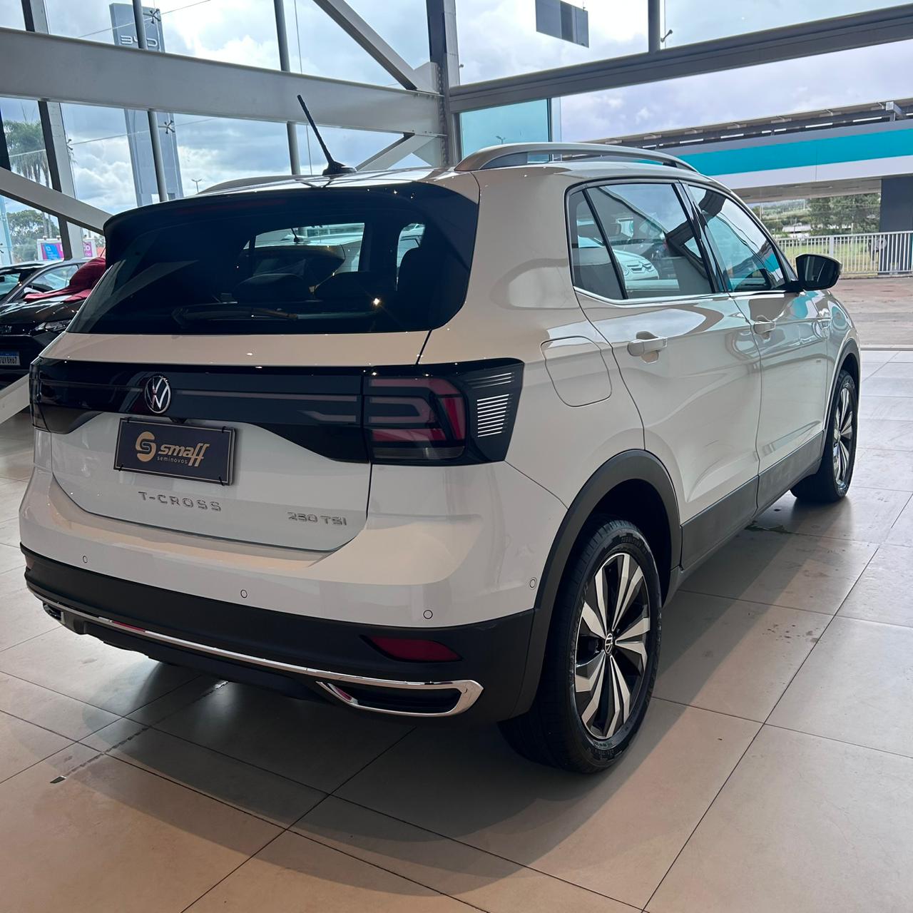 VW - Volkswagen-T-Cross-T-Cross Hig. 250 TSI 1.4 Flex 16V 5p Aut