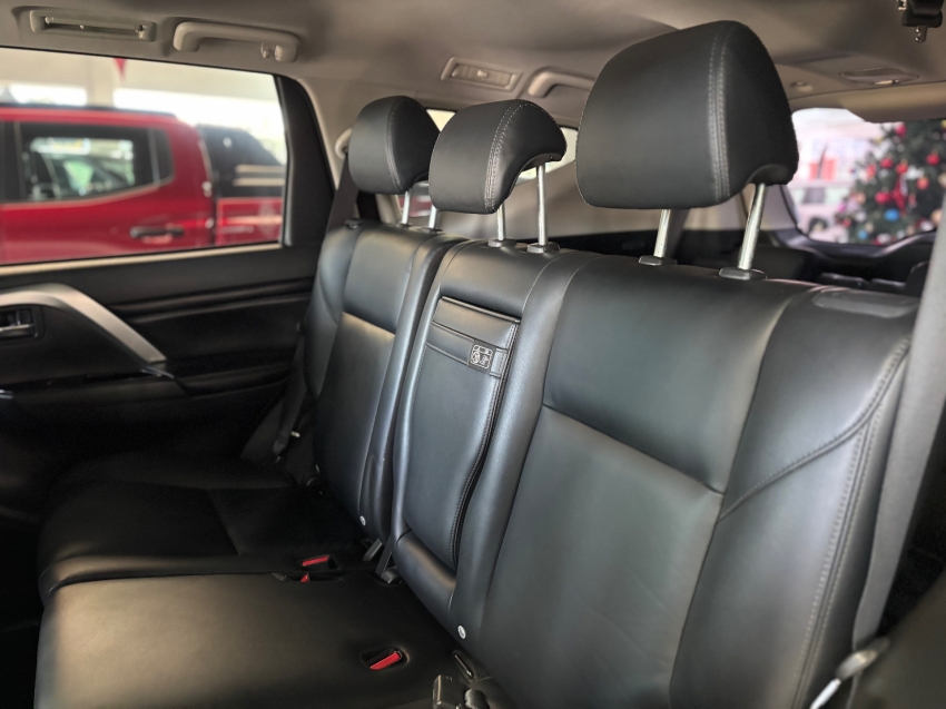 Mitsubishi-PAJERO SPORT-2.4 16V MIVEC TURBO DIESEL HPE-S AWD AUTOMÁTICO