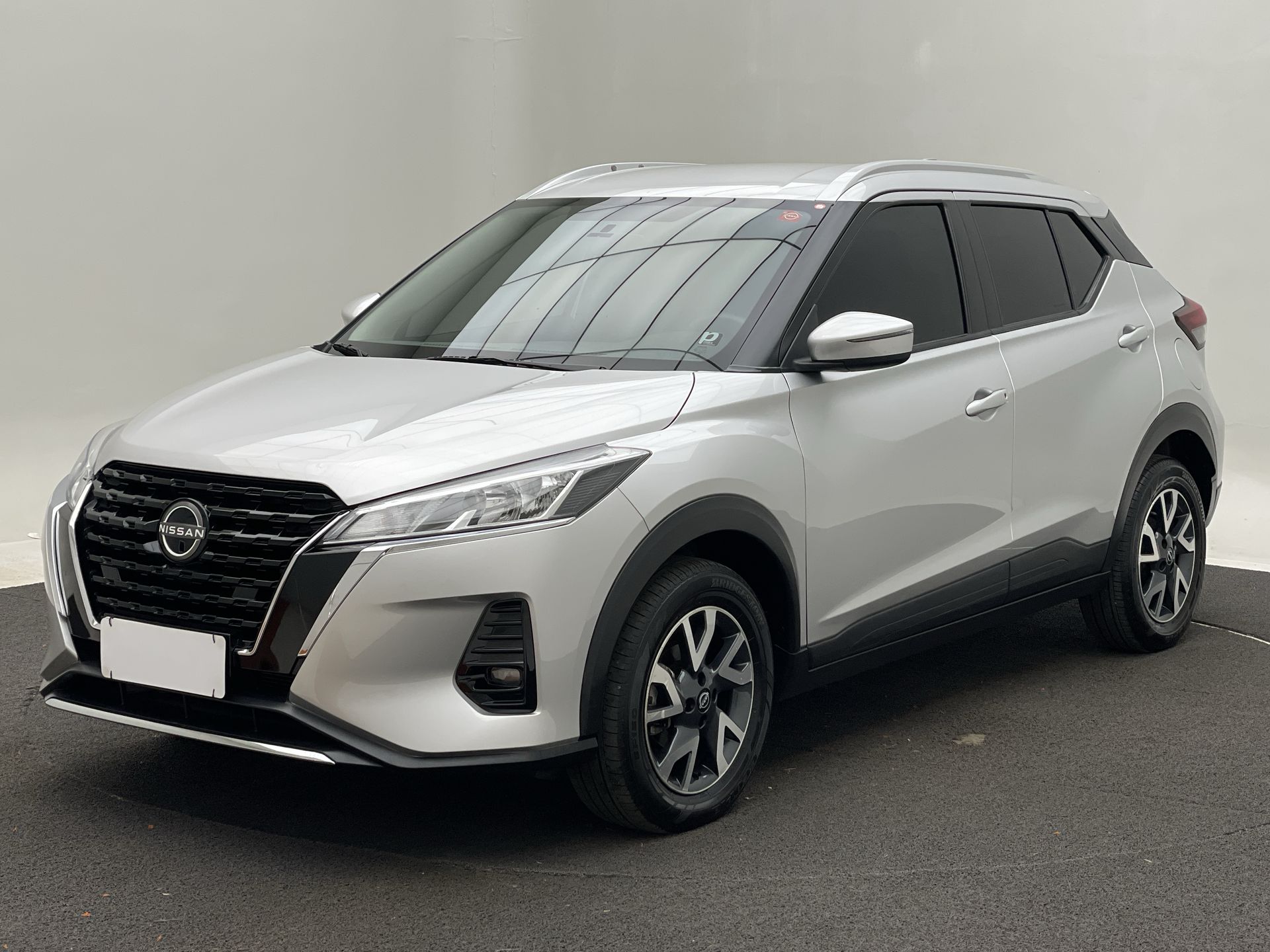 KICKS Sense 1.6 16V Flex Aut.