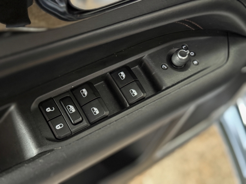 Jeep-COMPASS-1.3 T270 TURBO FLEX LIMITED AT6