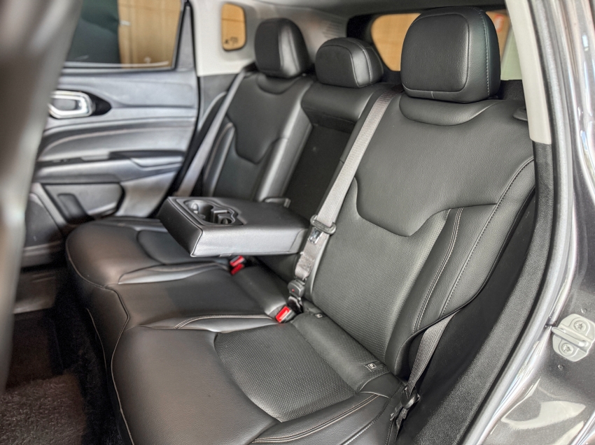 Jeep-COMPASS-1.3 T270 TURBO FLEX LIMITED AT6