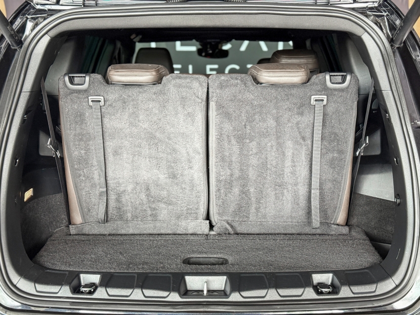 Jeep-COMMANDER-2.0 TD380 TURBO DIESEL OVERLAND AT9