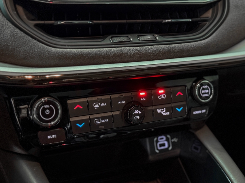 Jeep-COMMANDER-2.0 TD380 TURBO DIESEL OVERLAND AT9