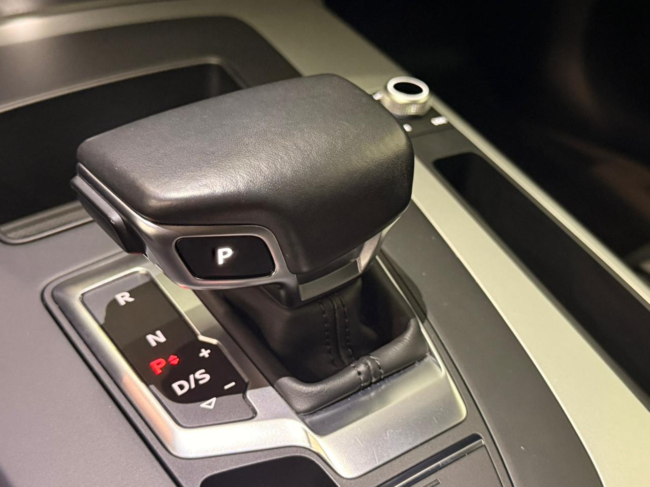 Audi-Q5-Q5 Sportback S-Line 2.0 TFSI Quat.S-Tron