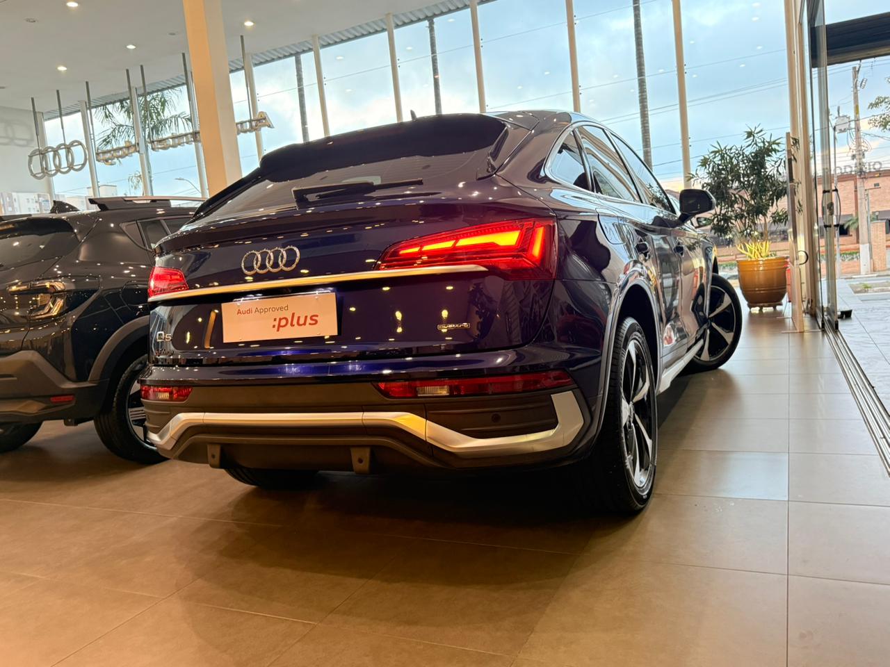 Audi-Q5-Q5 Sportback S-Line 2.0 TFSI Quat.S-Tron