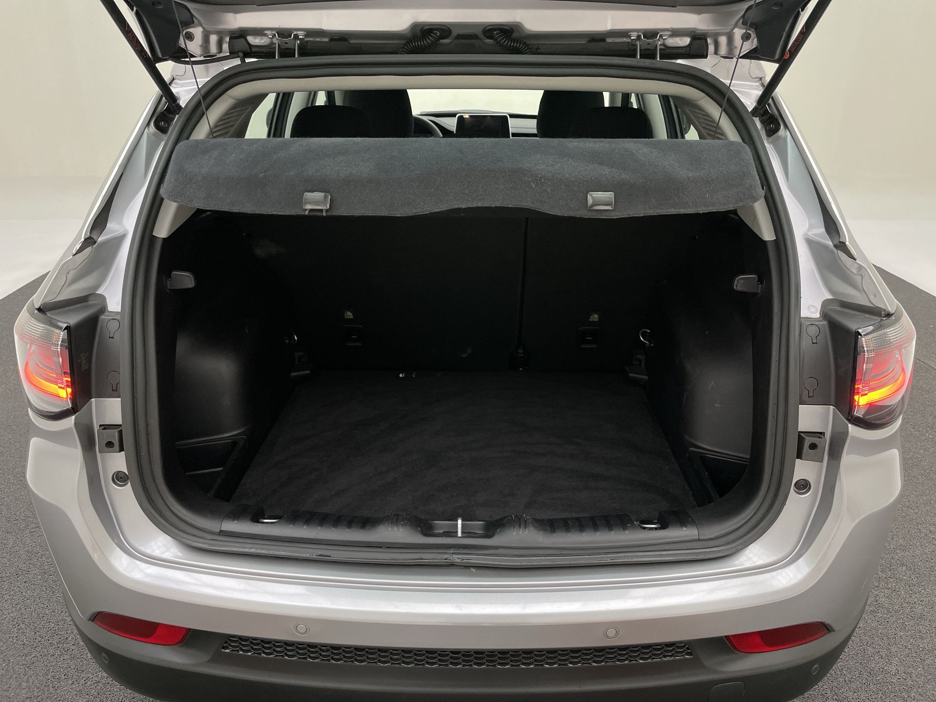 Jeep-COMPASS-COMPASS SPORT T270 1.3 TB 4x2 Flex Aut.