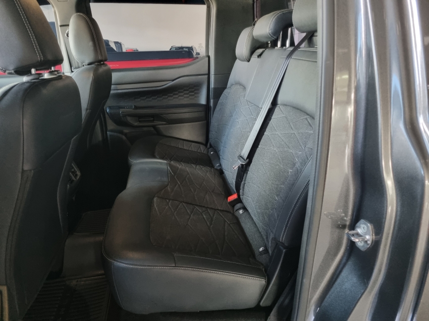 Ford-RANGER-2.0 TURBO DIESEL CD BLACK 4X2 AUTOMÁTICO