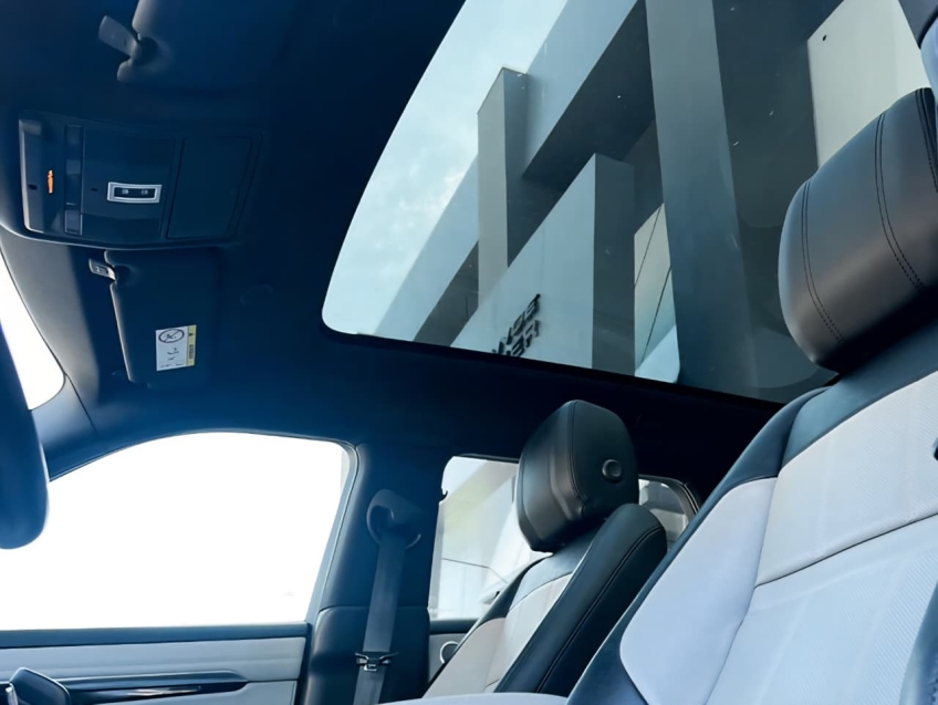 Land Rover-RANGE ROVER EVOQUE-2.0 P250 FLEX R-DYNAMIC SE AWD AUTOMÁTICO