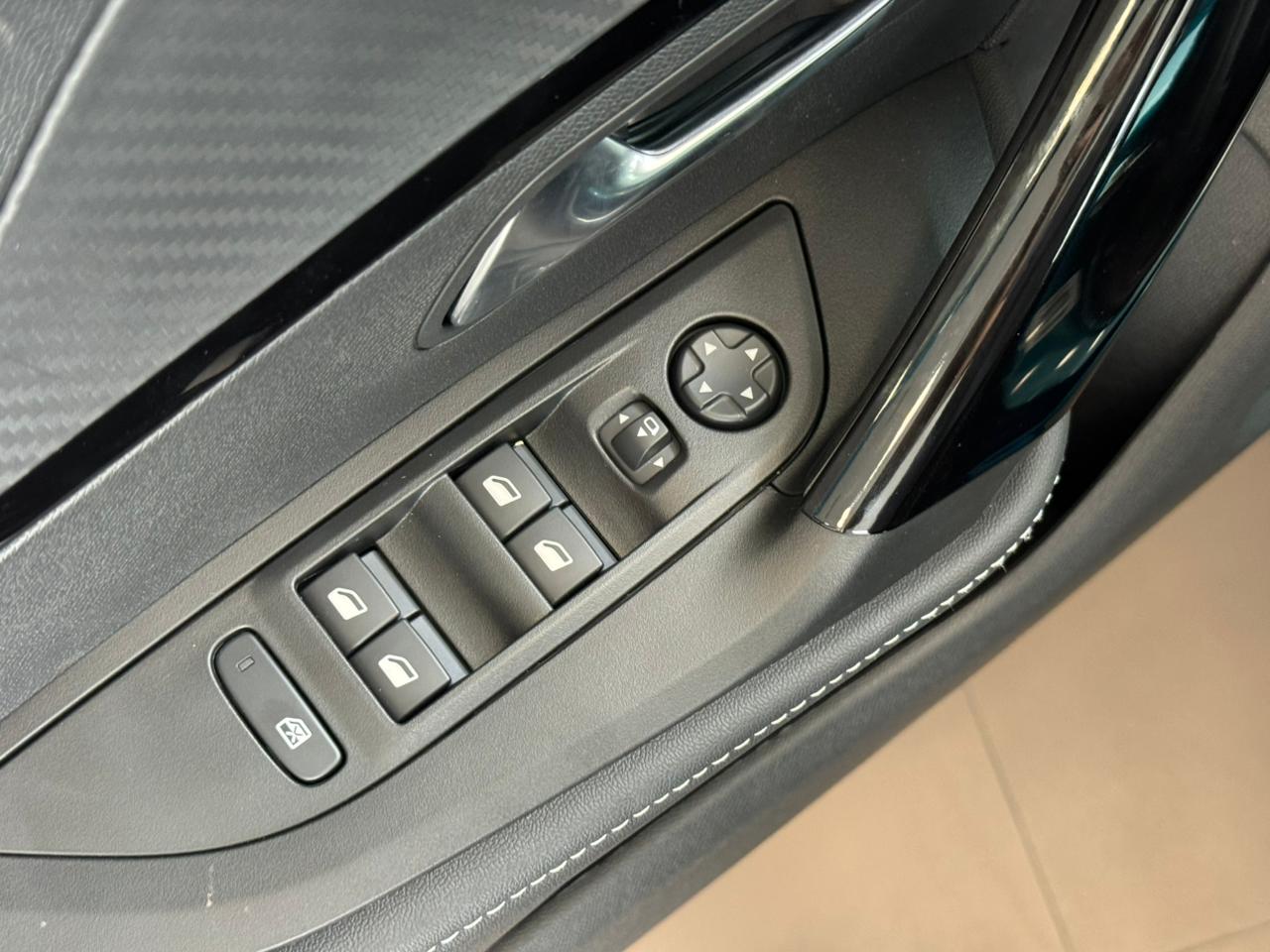 Peugeot-2008-2008 Allure 1.0 Turbo Flex 5p Aut.