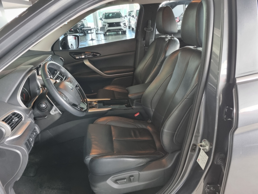 Mitsubishi-ECLIPSE CROSS-1.5 MIVEC TURBO GASOLINA HPE CVT