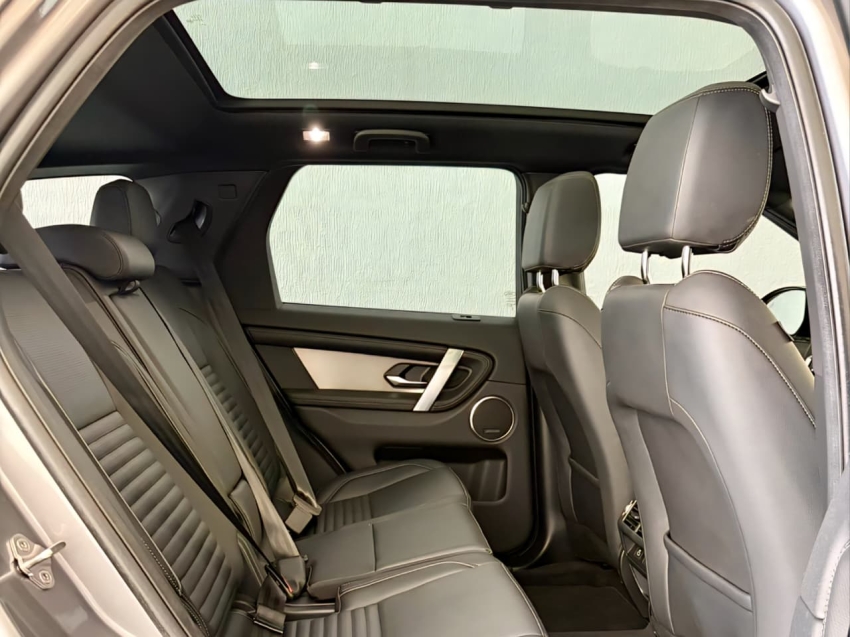 Land Rover-DISCOVERY SPORT-2.0 D200 TURBO DIESEL R-DYNAMIC SE AUTOMÁTICO