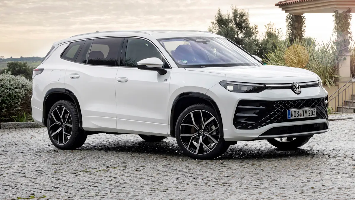 Por que a Volkswagen não trouxe o Tiguan 2027 com 7 lugares ao Brasil?