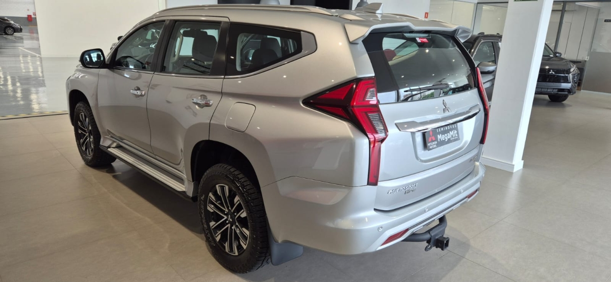 Mitsubishi-PAJERO SPORT-2.4 16V MIVEC TURBO DIESEL HPE AWD AUTOMÁTICO