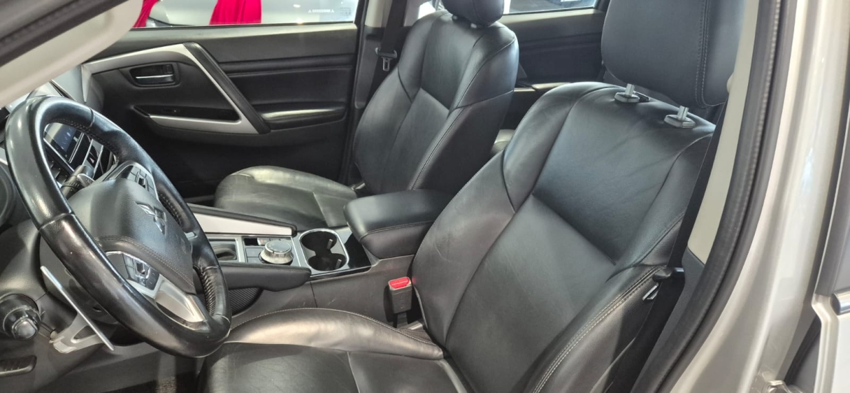 Mitsubishi-PAJERO SPORT-2.4 16V MIVEC TURBO DIESEL HPE AWD AUTOMÁTICO