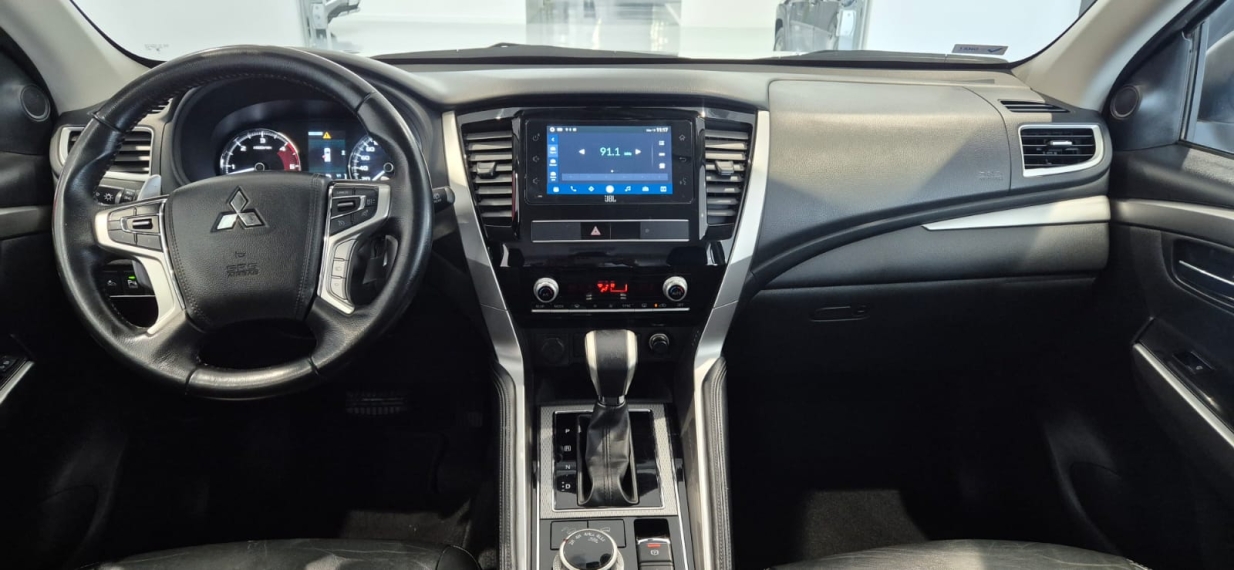 Mitsubishi-PAJERO SPORT-2.4 16V MIVEC TURBO DIESEL HPE AWD AUTOMÁTICO