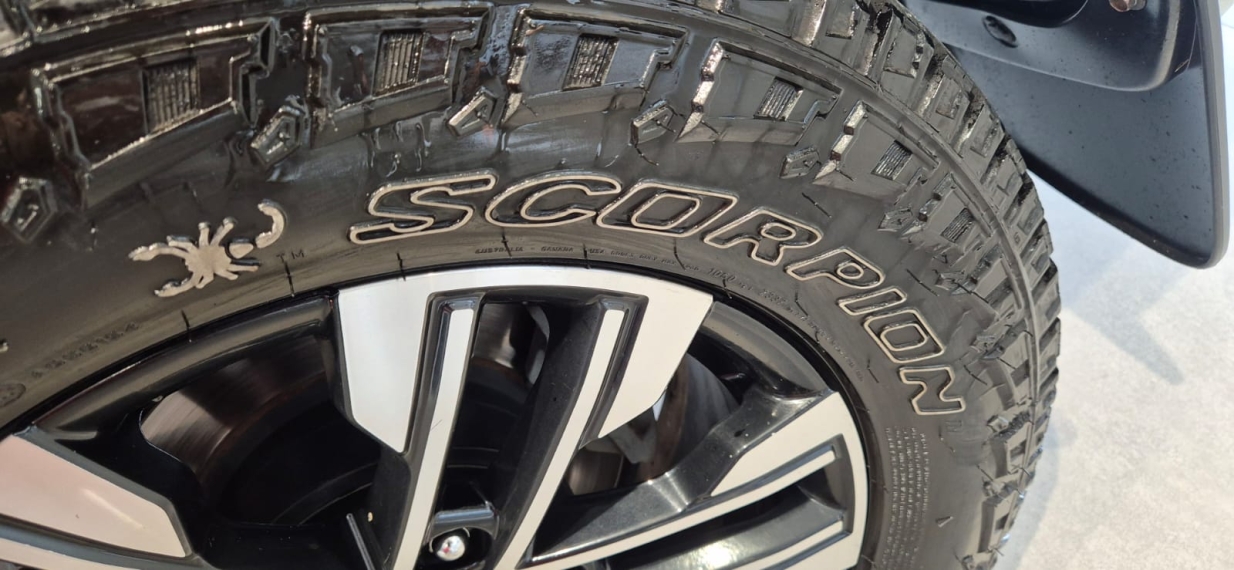 Mitsubishi-PAJERO SPORT-2.4 16V MIVEC TURBO DIESEL HPE AWD AUTOMÁTICO