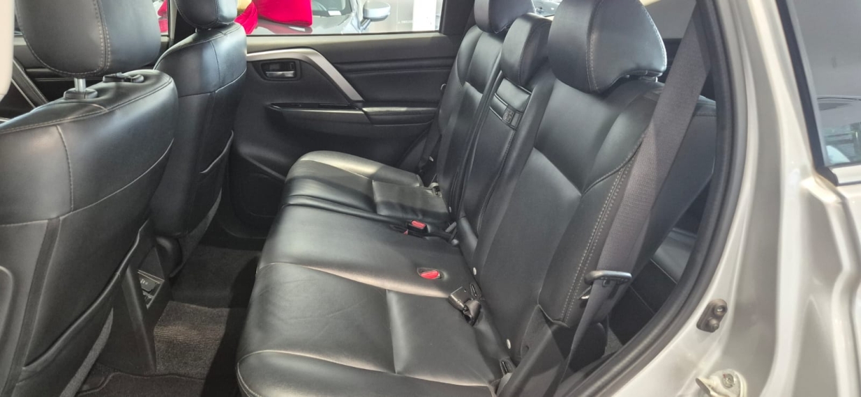 Mitsubishi-PAJERO SPORT-2.4 16V MIVEC TURBO DIESEL HPE AWD AUTOMÁTICO